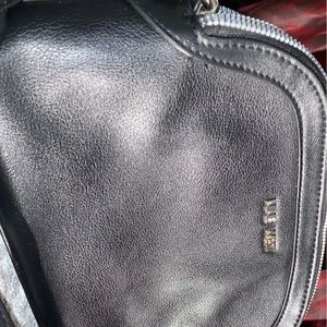 Black Nine west side bag .